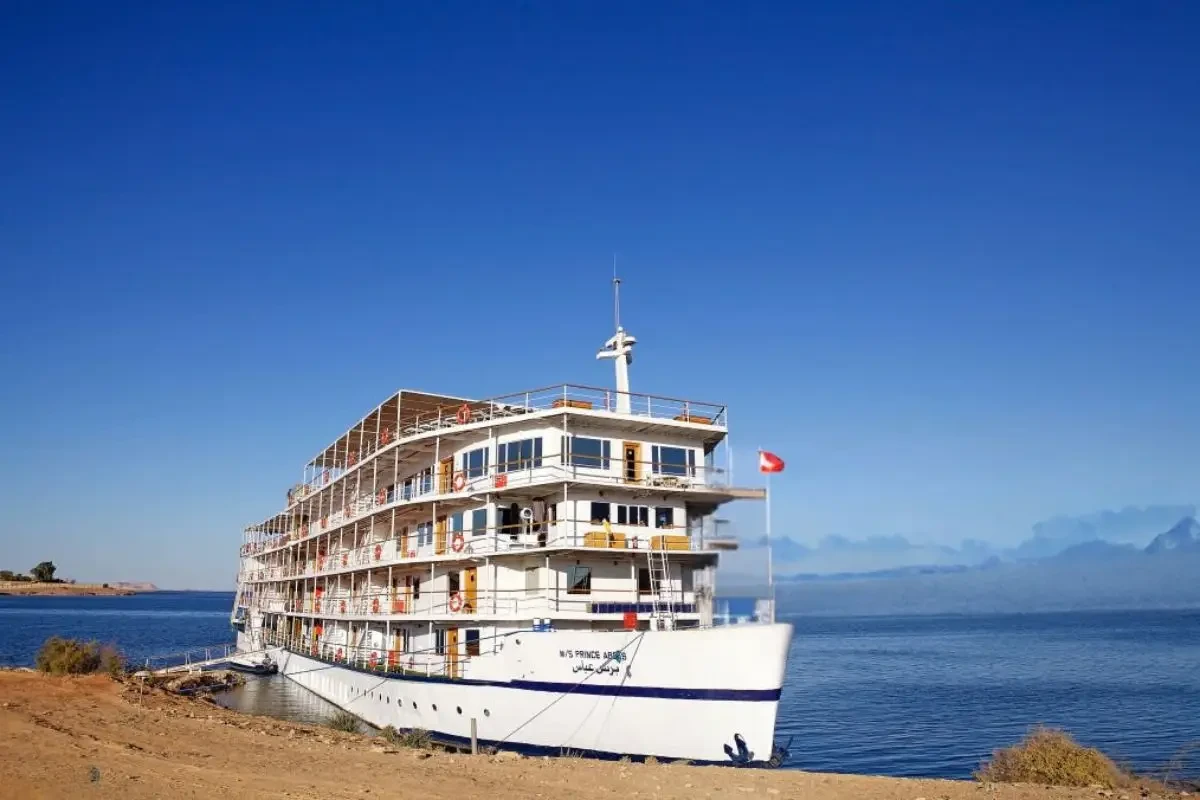 Prince Abbas luxury cruise on Lake Nasser