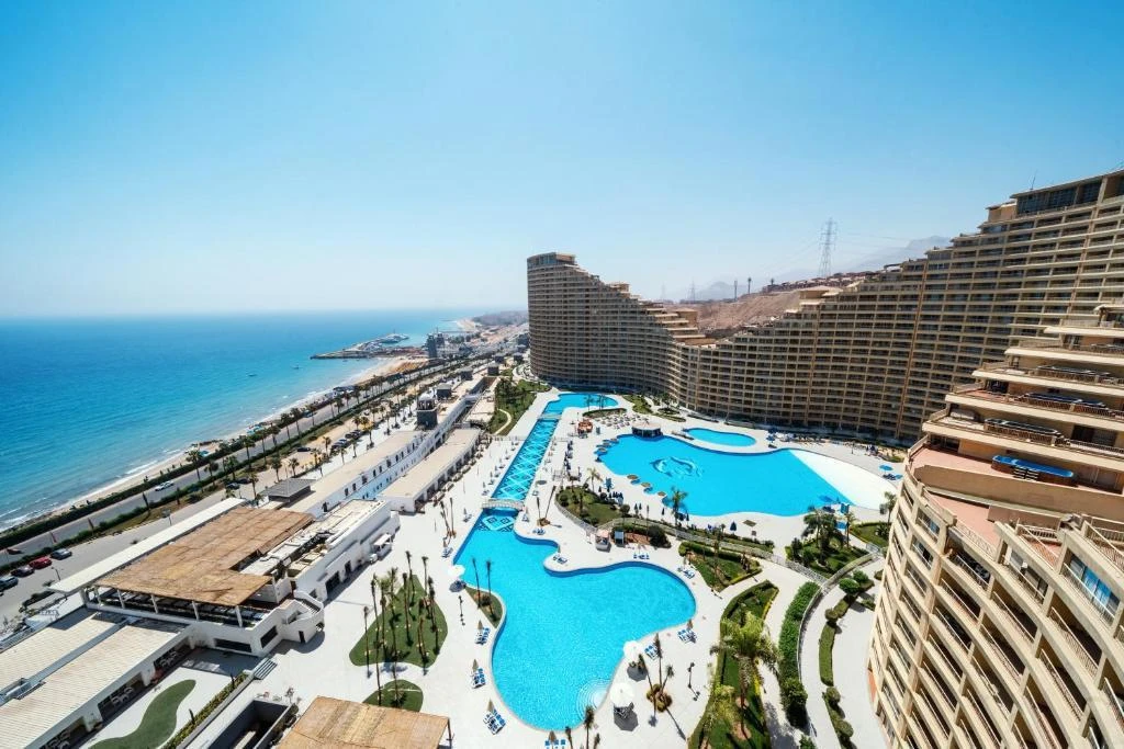 Luxury Ain Sokhna Beach Resort