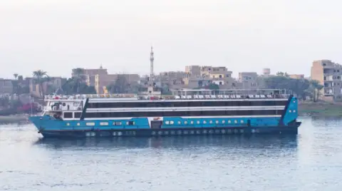 M/S Lady Mary Nile Cruise sailing from Aswan to Luxor