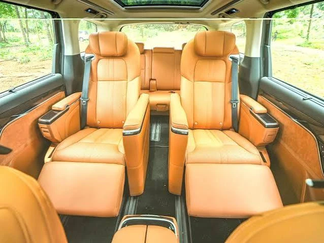 Half-Day Dahshur Tour in Family Minivan