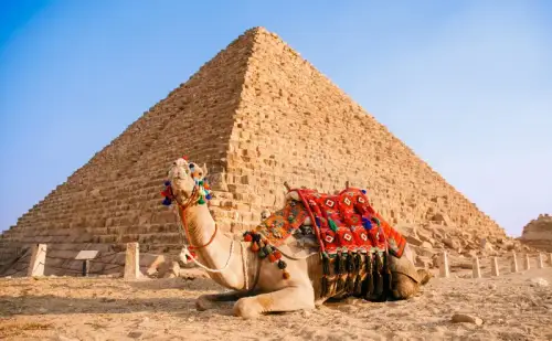 Cheap Giza Pyramids budget Tours