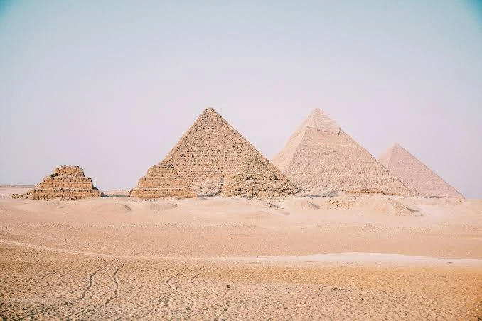 Giza Day Trip to Memphis, Dahshour, and Felucca Ride
