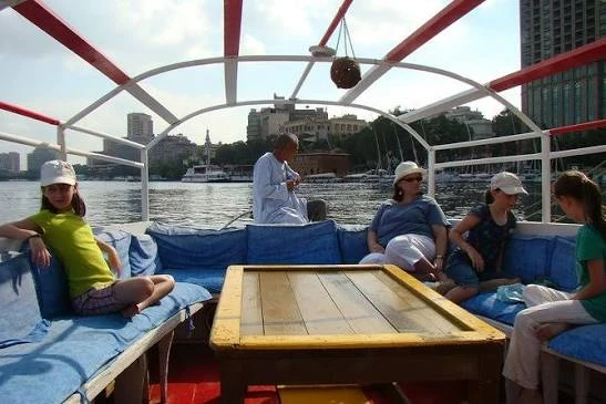 Tour to Giza Pyramids and felucca ride