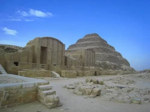 Enjoy an amazing day in Saqqara