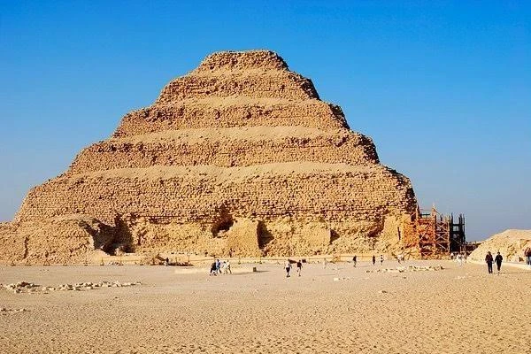 Cheap Giza Pyramids, Saqqara, and Boat Trip
