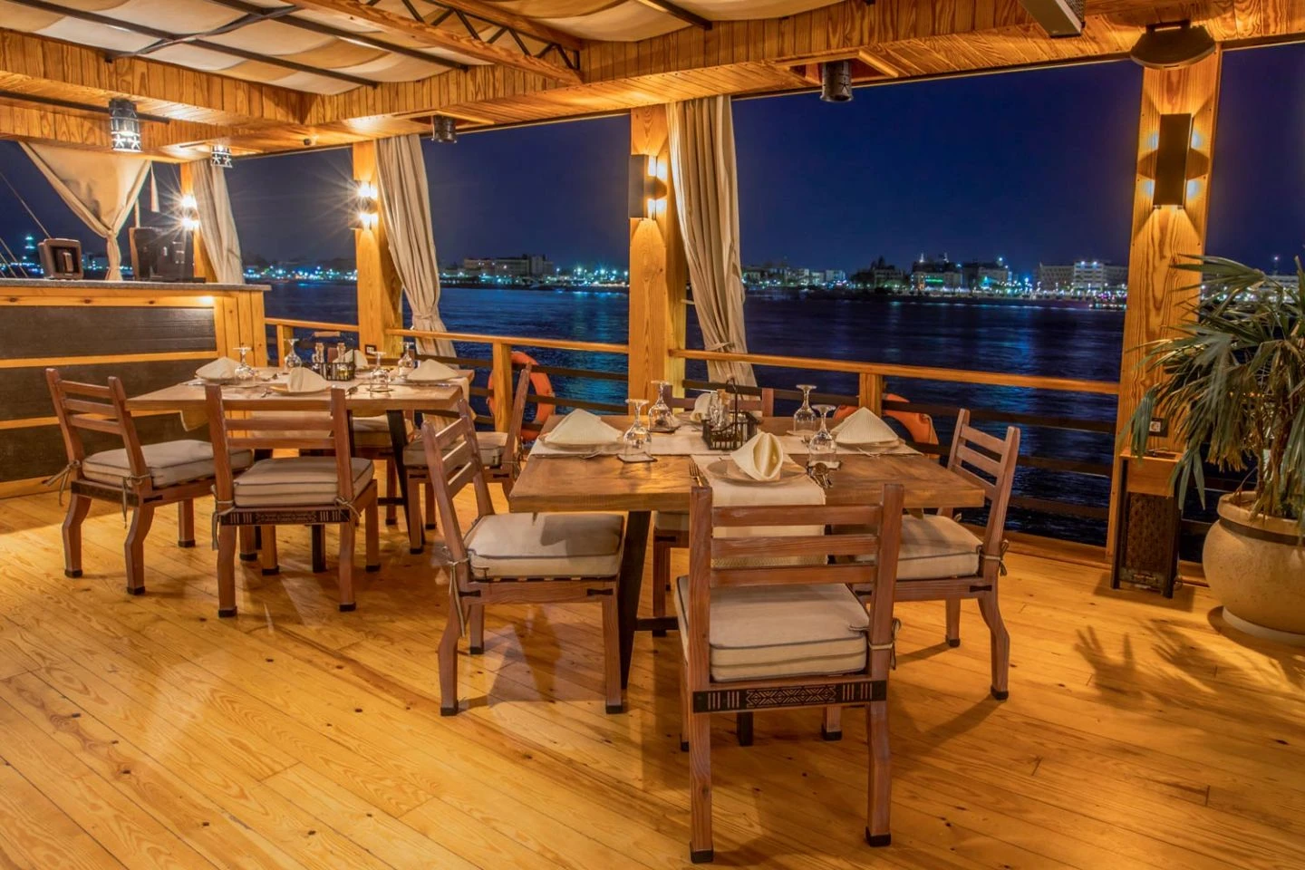 Eyaru Dahabiya – One of the Best Luxury Dahabiyas on the Nile