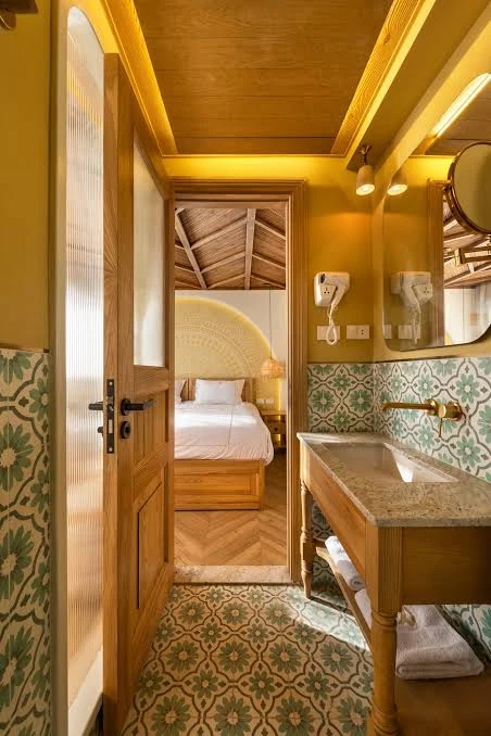 Nofret Dahabiya – One of the Best Luxury Dahabiyas on the Nile