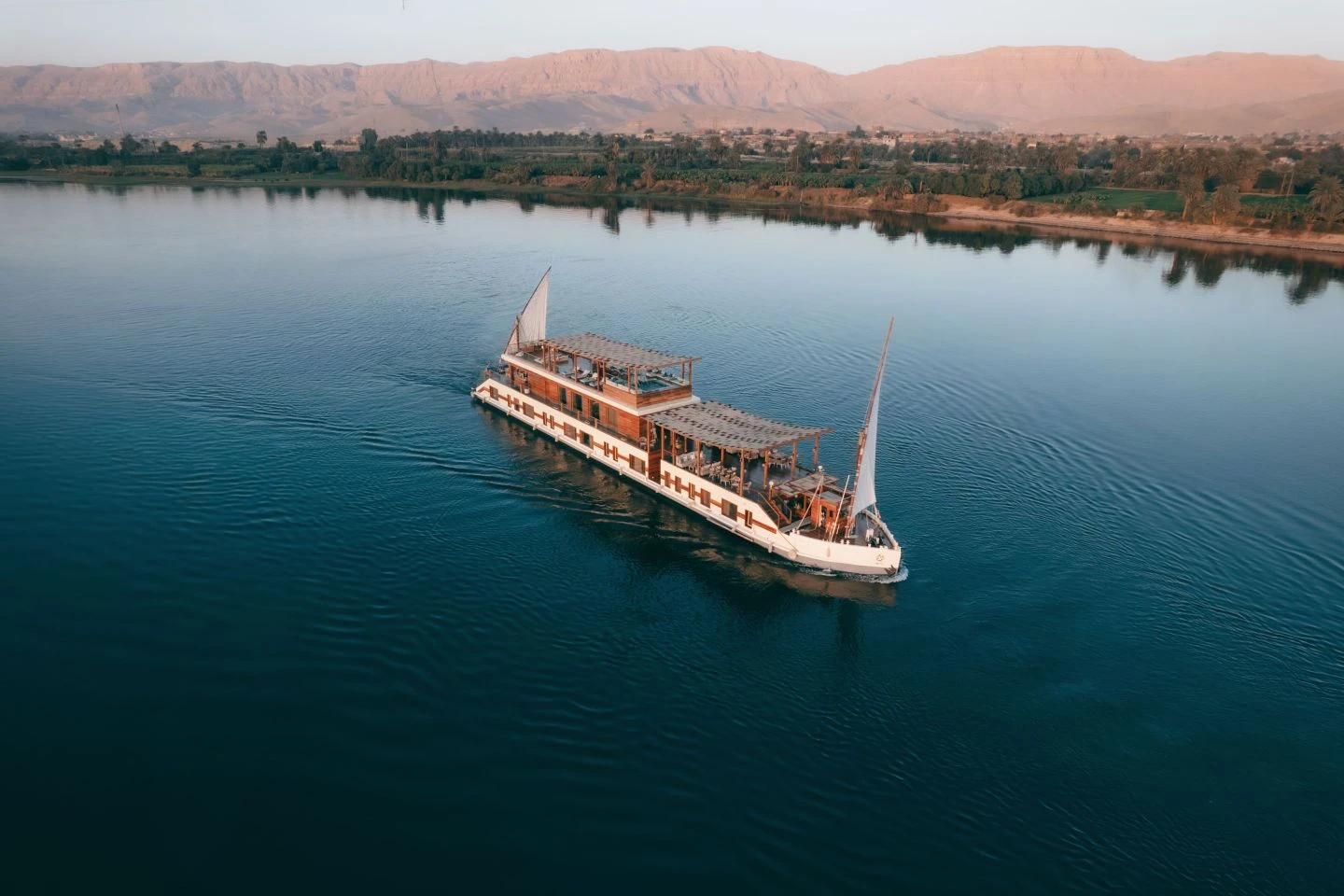 Fayrouz Sanctuary Dahabiya – One of the Best Luxury Dahabiyas on the Nile
