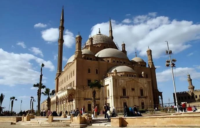 Wheelchair-Accessible Day Tour to Pyramids, the grand Egyptian museum, Islamic and Coptic Cairo