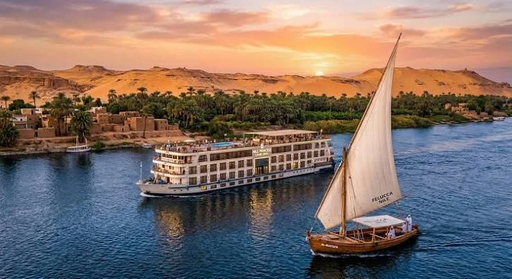 Trip to Egypt: Pyramids & Nile by Air