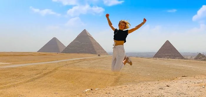 Egypt Beach Vacation Package: Cairo, Nile Cruise & Hurghada