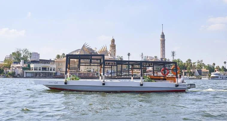 Pyramids Tour and lunch at Cafelluca