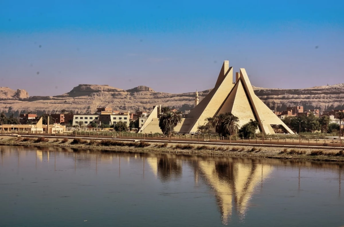 El Minya Day Tour from Cairo by car