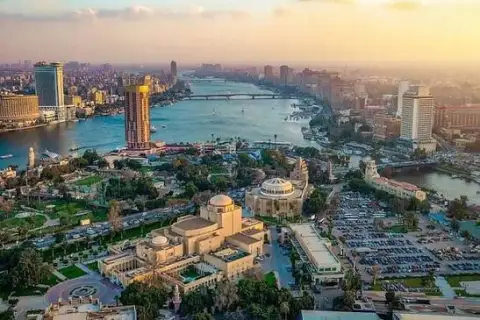 Day Tour in Cairo and the Pyramids