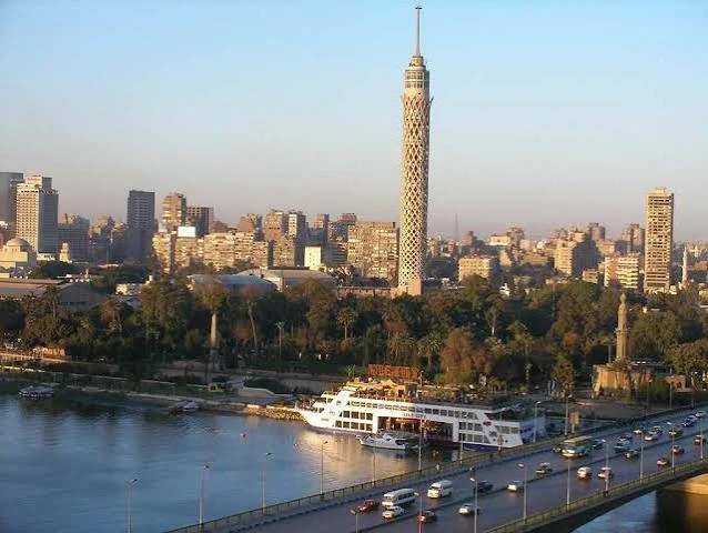 Cairo tower, and pyramids day tour from Alexandria.