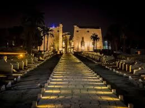 2 days 1 night from Elsokhna to Cairo and Luxor