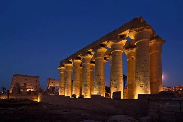 Cairo Aswan Luxor Christmas tour