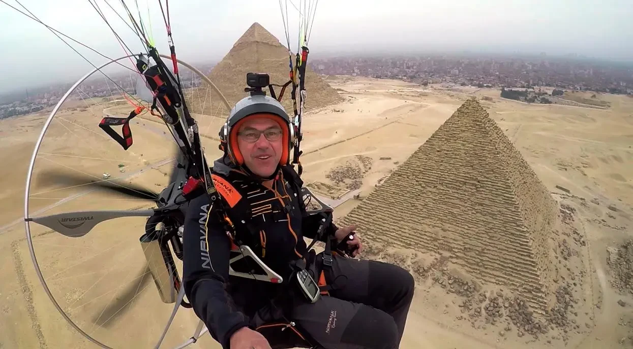 paramotor experience near the Giza Pyramids