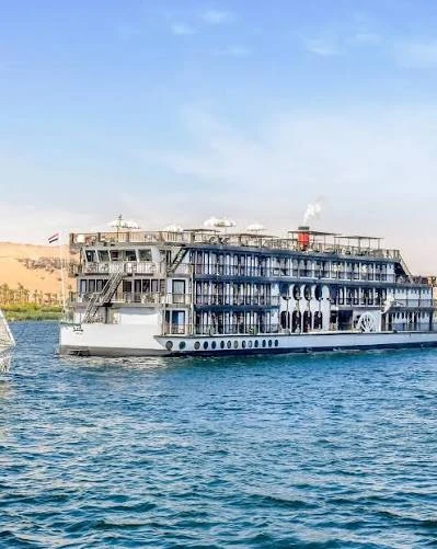 Mövenpick S/S MISR