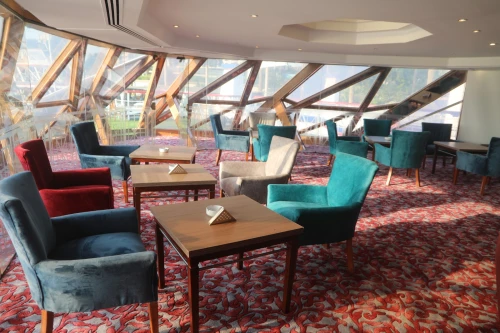 Giza Pyramids and Egyptian Museum Tour