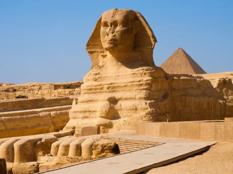 luxury pyramids of Giza