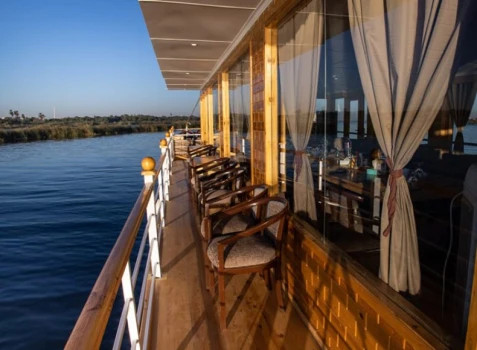 Akhnaton Dahabiya 5 Days 4 Nights nile Cruise.
