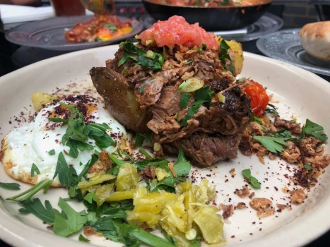 PRIVATE FOOD TOUR TO THE FAMOUS RESTAURANT IN ALEXANDRIA