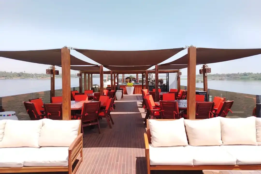 Queen Nefer Dahabiya 5 days 4 nights Nile Cruise.