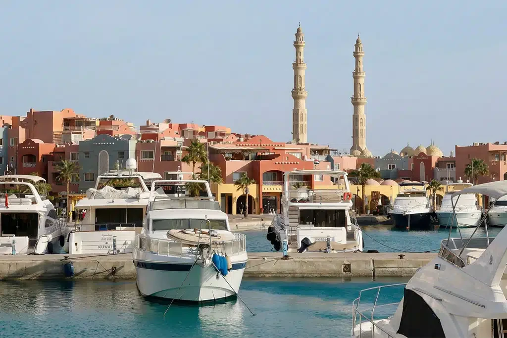 11 Days Pyramids, Hurghada & Nile Cruise Holidays by flight