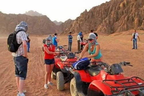 Adventure Through Egypt’s Deserts and Historic Monuments