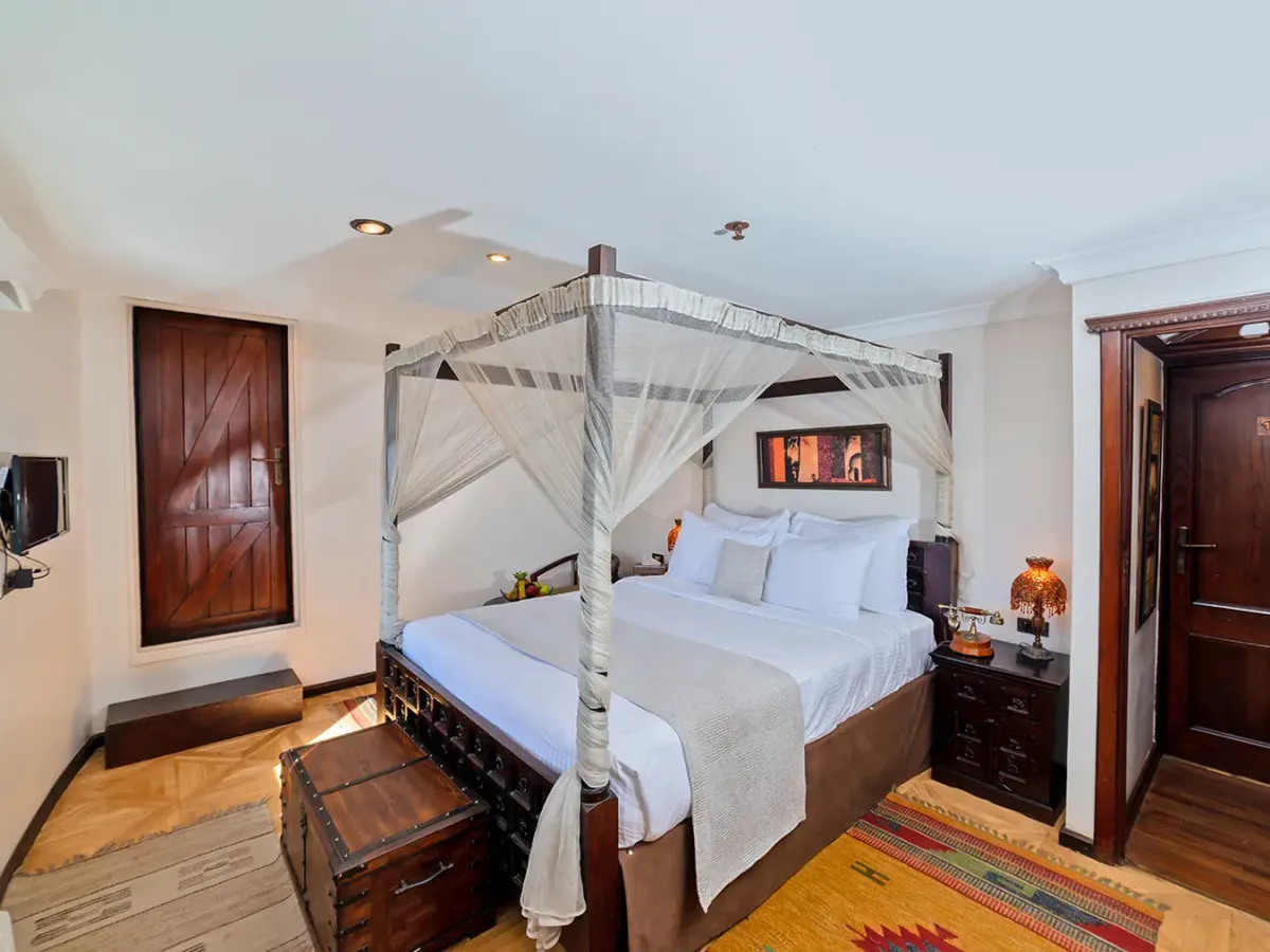  Dahabiya Nile Cruises